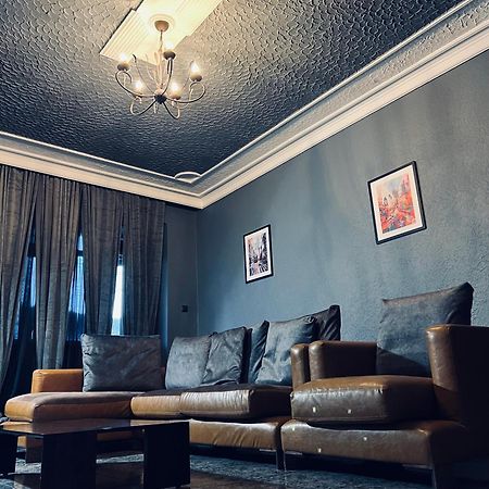 Central Apartment Black Cat Karlovo Extérieur photo