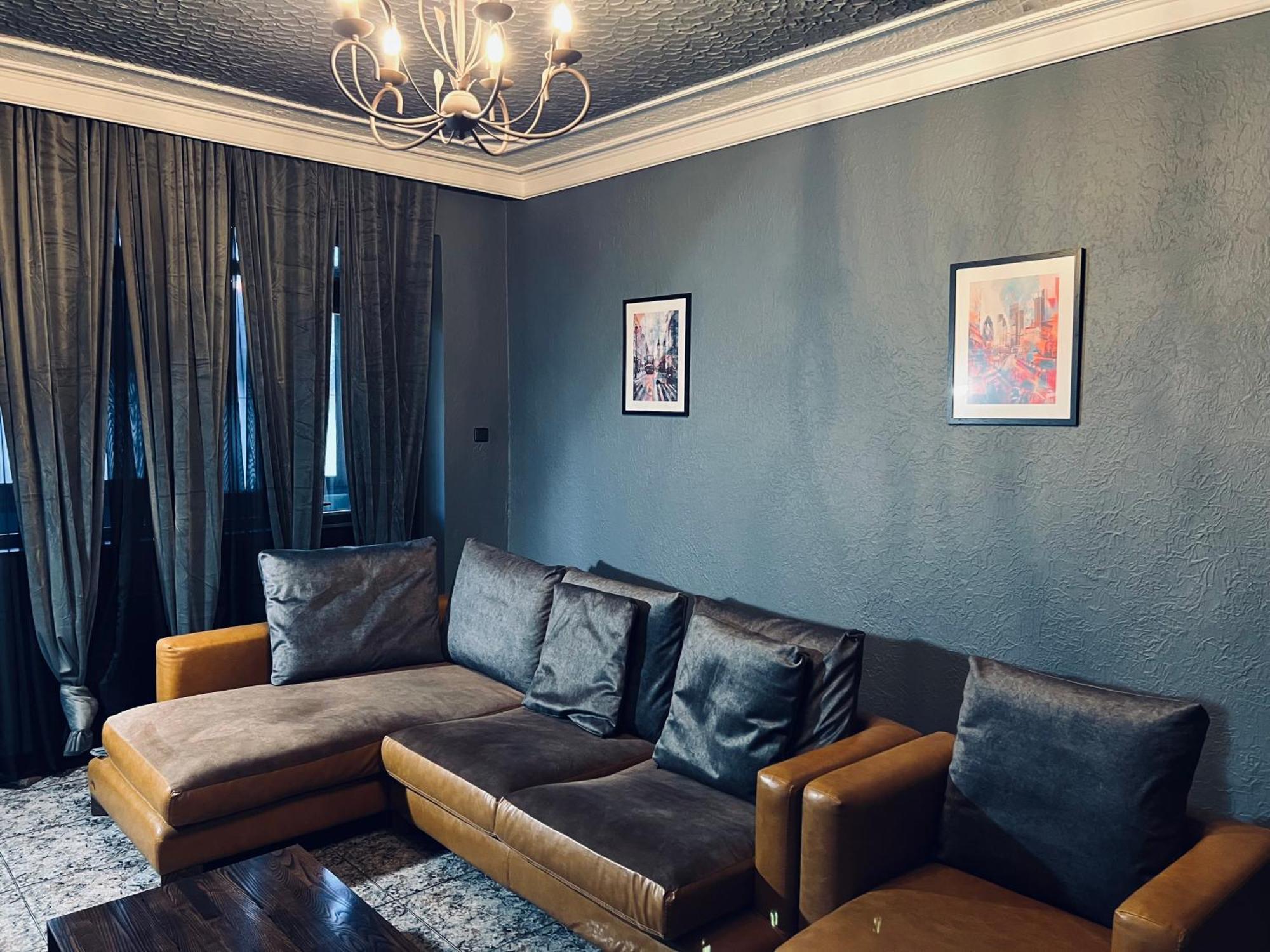 Central Apartment Black Cat Karlovo Extérieur photo
